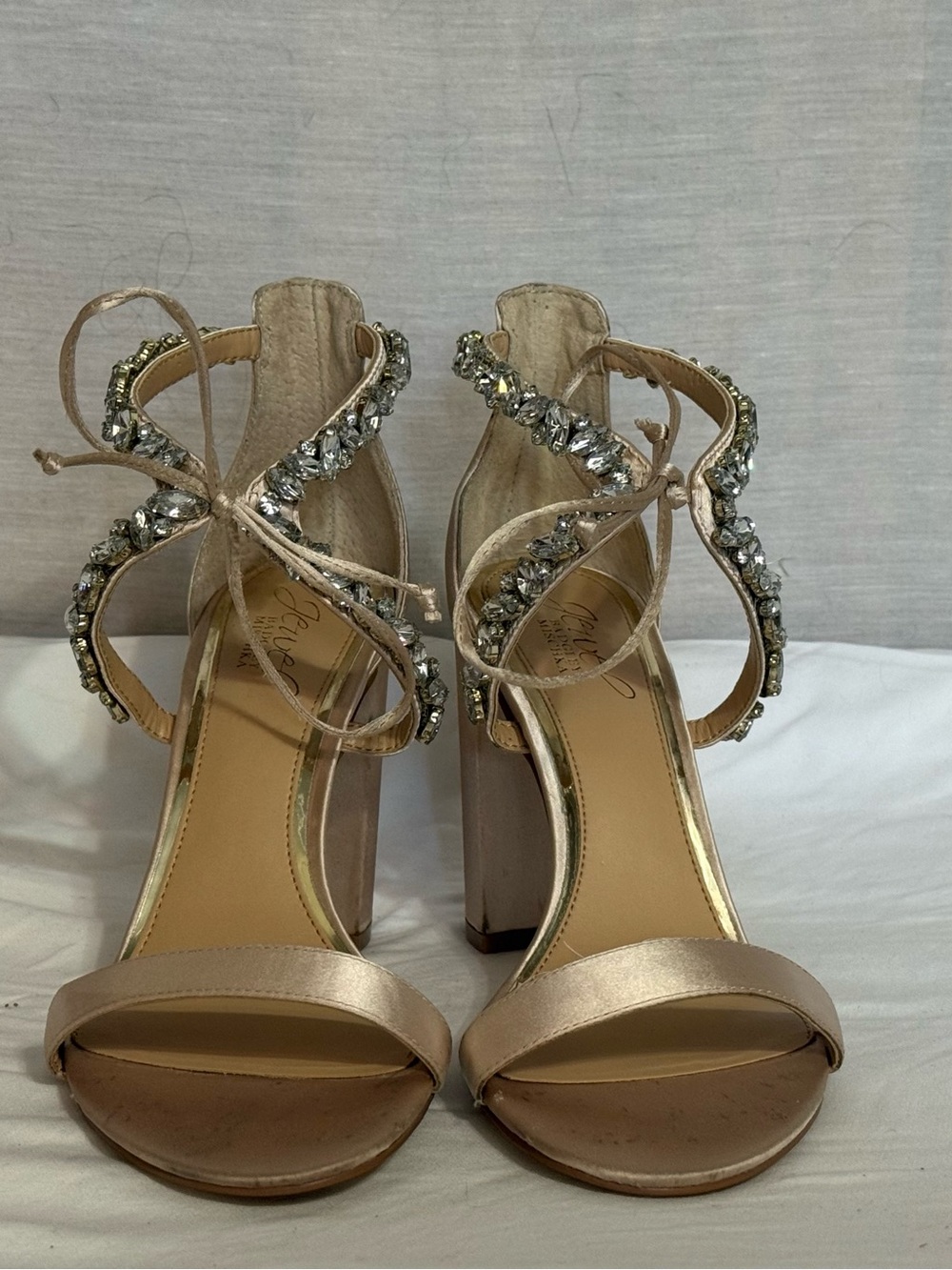 Jewel Badgley Mischka Thamar Rhinestone Block Heel Sandals Size 8